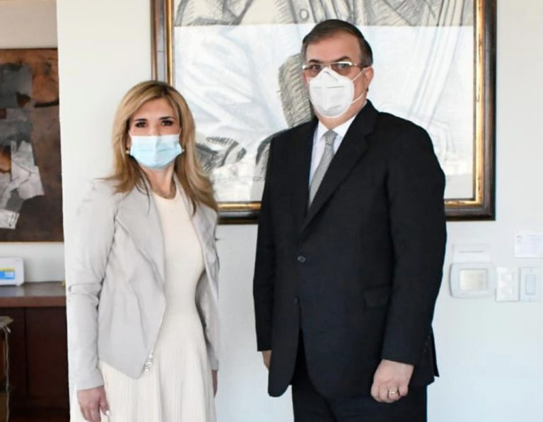 Se reúne Gobernadora Pavlovich con canciller Marcelo Ebrard para dar seguimiento a proceso de vacunación contra COVID-19