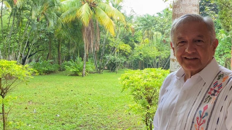 Mejor el «muro» que los granaderos, reitera AMLO por manifestaciones del 8 de marzo