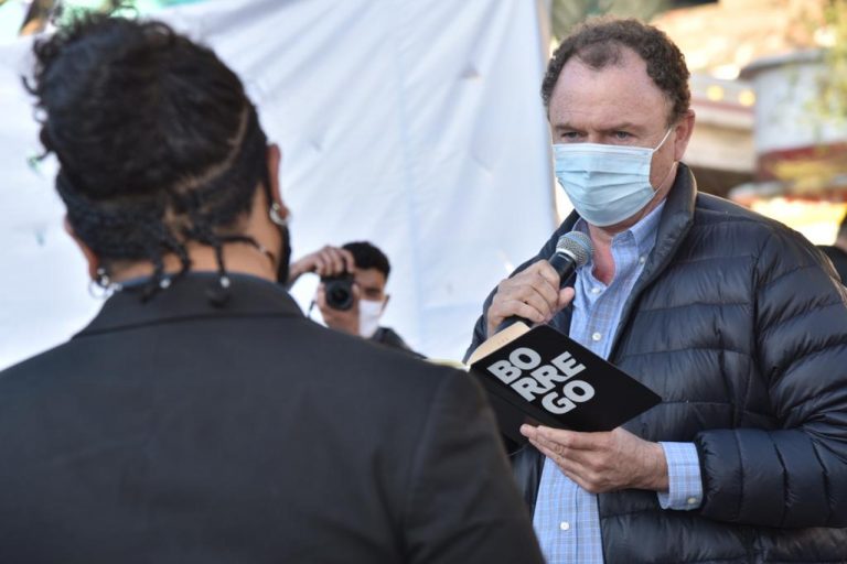Dará licencias gratis a repartidores Ernesto Gándara