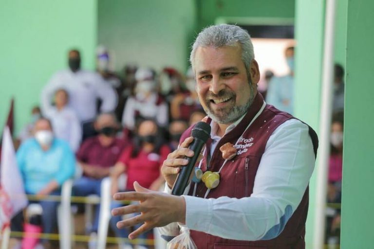 Morena sustituye candidato en Michoacán; pendiente Guerrero