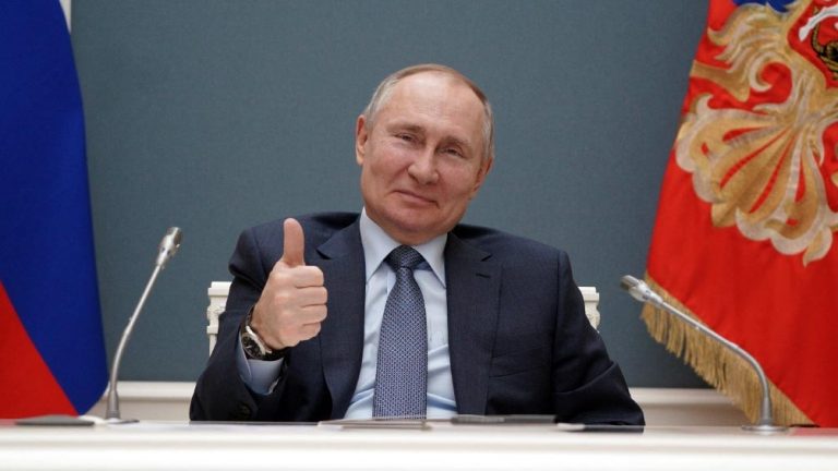 Invita AMLO a Putin al festejo por bicentenario de la independencia de México