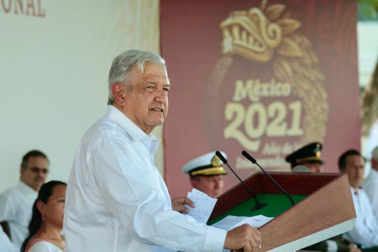 Sube AMLO en aprobación a 6 días de la elección