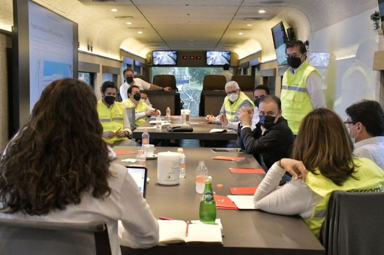 Analiza Durazo con Ferromex cambio de vías de ferrocarril en Nogales