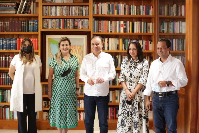 Alfonso Durazo se reúne con los nuevos diputados locales del PRI