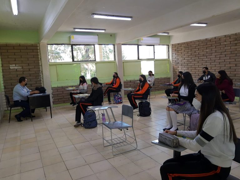 Más de cinco mil alumnos de Cobach Sonora regresaron a clases presenciales