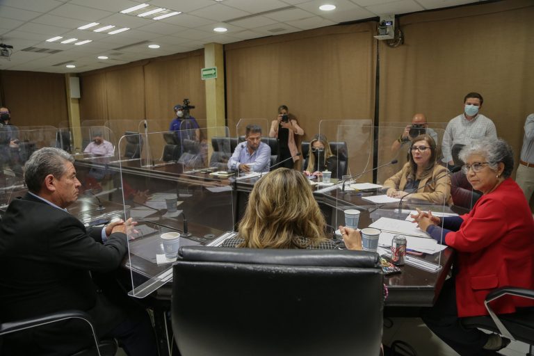 Aprueban en comisiones presupuesto de los 72 municipios de Sonora