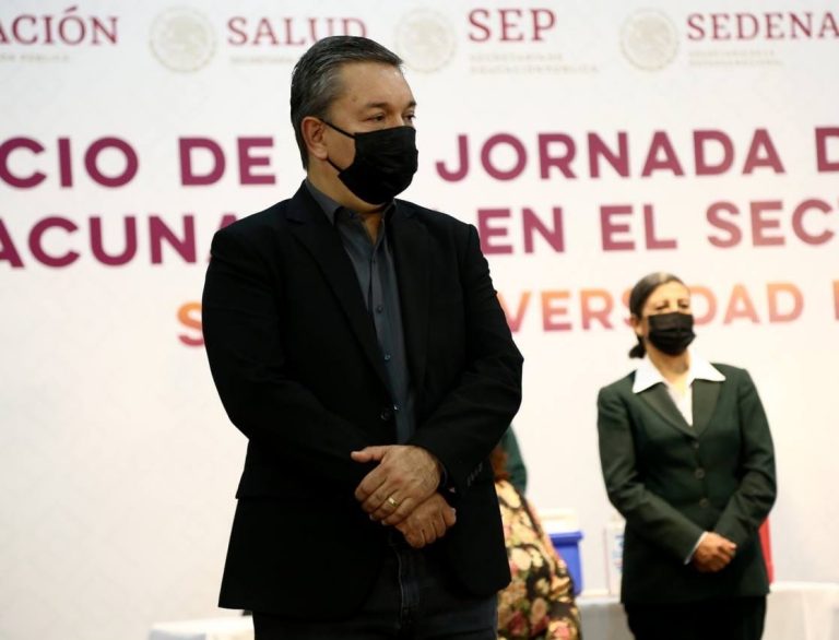 Garantizadas las vacunas de refuerzo para todo el personal del sector educativo, dice Aarón Grageda