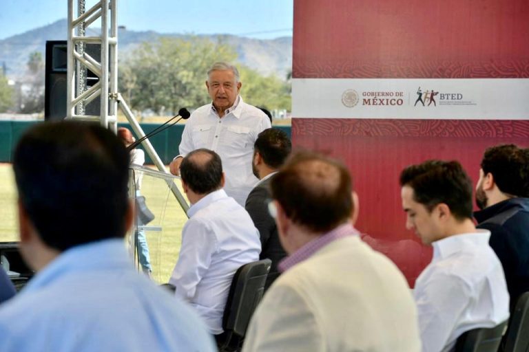 Entrega gobierno federal de regreso propiedad de los estadios Héctor Espino y Tomás Oroz al gobierno de Sonora