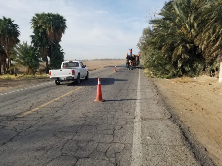 Advierten precaución con labores de bacheo en carreteras del valle de SLRC