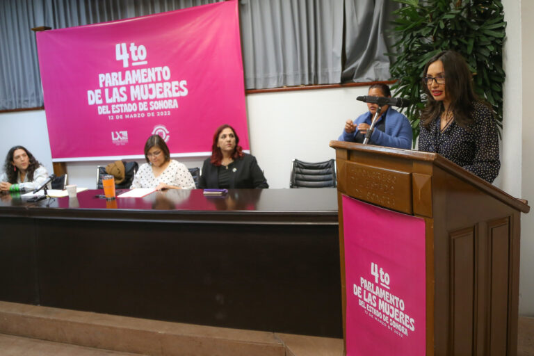 Buscan empoderar a mujeres con ejercicio de parlamento abierto