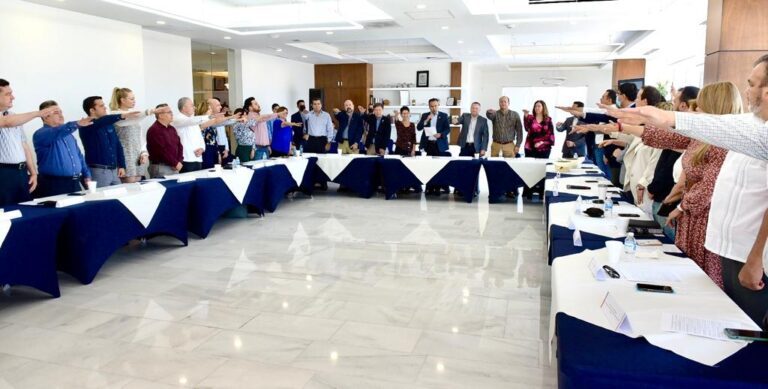 Promueve Toño Astiazarán alianzas para crear nueva historia en el desarrollo económico de Hermosillo