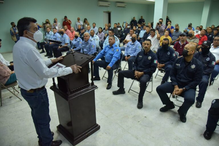 Refrenda alcalde de Cajeme compromiso con la corporación de policía municipal