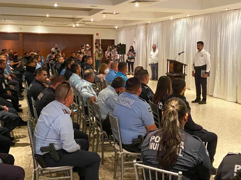 Reconocen Cajeme a policías municipales