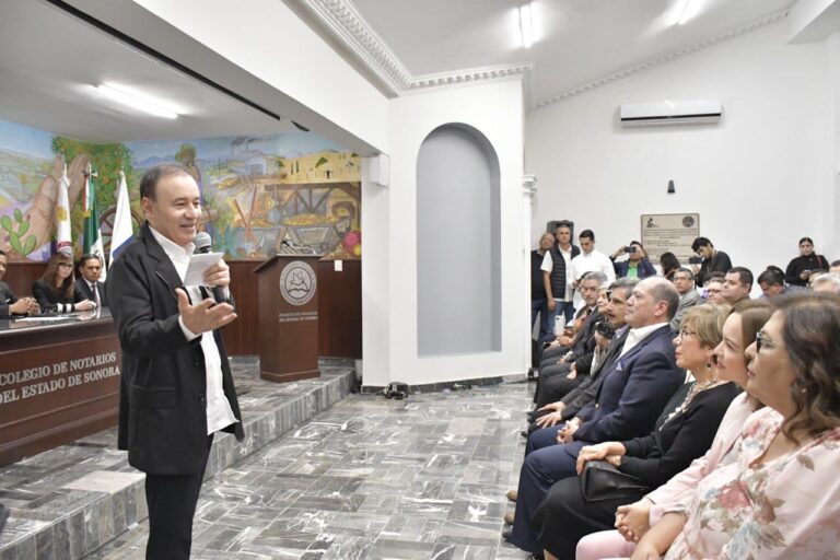 Llama el gobernador Durazo a Notarios a garantizar certeza jurídica a inversionistas