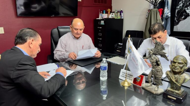 Firma Ayuntamiento de SLRC convenio con Segalmex