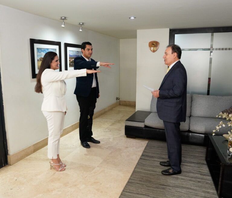 Opera Durazo nuevos cambios en su gabinete, sube a Celida a jefa de la Oficina del Ejecutivo y a Juan González a particular