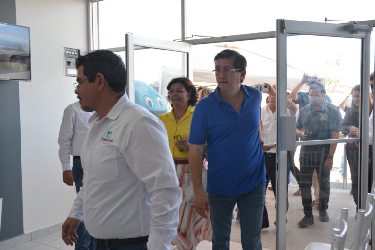 Acerca gobierno de Navojoa servicios a ciudadanos
