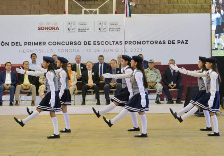 Premia gobernador Alfonso Durazo con un millón de pesos a ganadores del Primer Concurso de Escoltas 2023