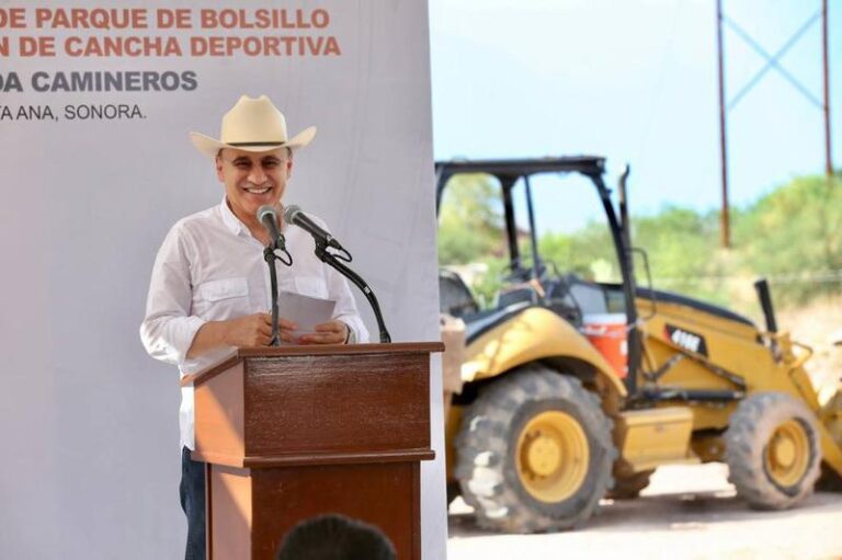Beneficia gobernador Alfonso Durazo con acciones de salud, educación y seguridad alimentaria a habitantes de Carbó, Benjamín Hill y Santa Ana