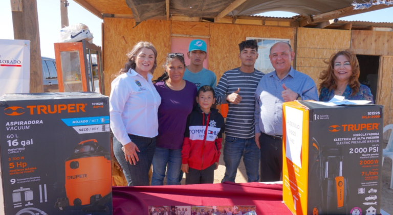  Entrega Alcalde nuevos proyectos productivos “Transfórmate”