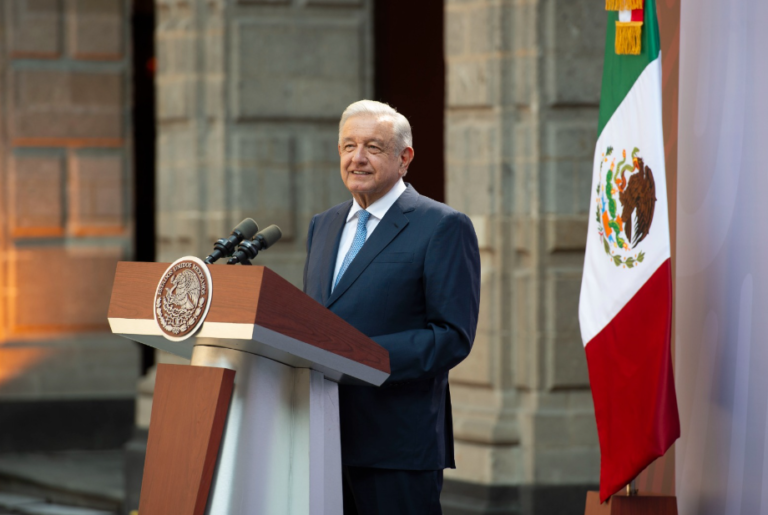 Permitirá PEF 2024 terminar todas las obras: AMLO