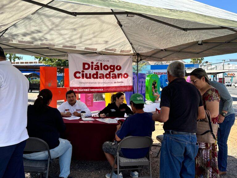 Realiza Jacobo Mendoza programa “Diálogos Ciudadanos” en el Jardín Juárez