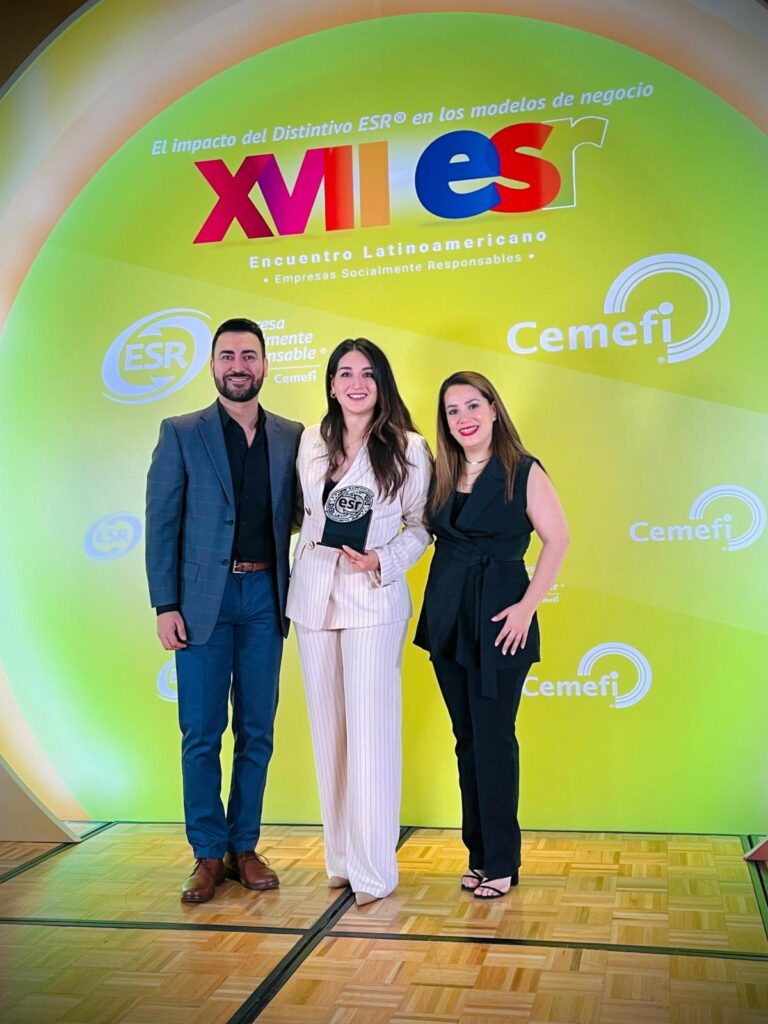 Telemax recibe distintivo de Empresa Socialmente Responsable (ESR) por segundo año consecutivo