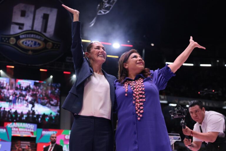 La democracia y la honestidad vencieron a la intolerancia y la corrupción: Claudia Sheinbaum celebra entrega de constancia a Clara Brugada como jefa de gobierno electa de la ciuada de México