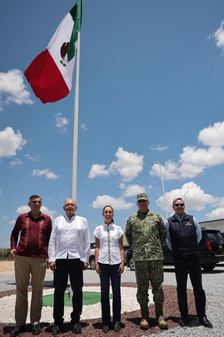 Claudia Sheinbaum recorre junto al presidente Andrés Manuel López Obrador el nuevo centro de aduanas de México en Tamaulipas