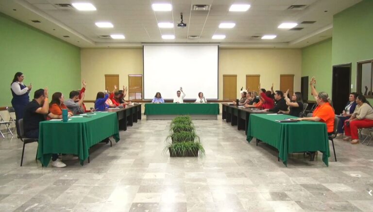 Aprueba cabildo renuncia de Anabel Acosta Islas a cargo de regidora propietaria