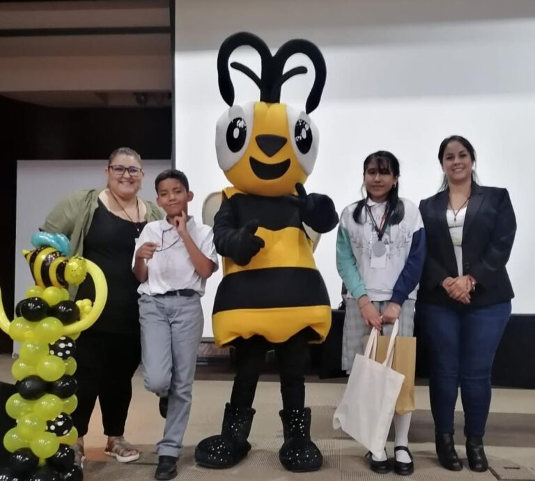 Destacan estudiantes sonorenses en concurso nacional de deletreo y ortografía en inglés