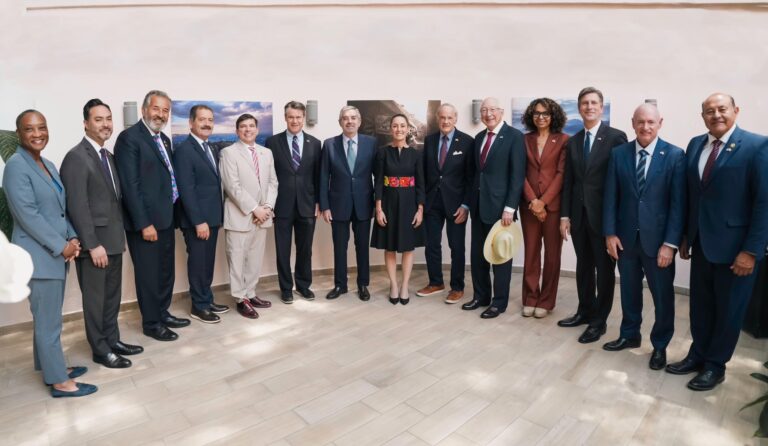 Claudia Sheinbaum sostiene reunión con delegecaión bipartidista de senadores y congresistas de Estados Unidos