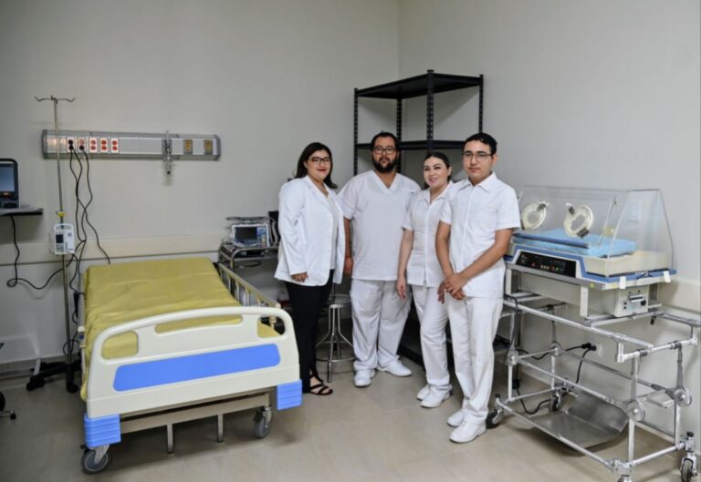 Gobernador Durazo lleva atención médica de calidad a La Colorada