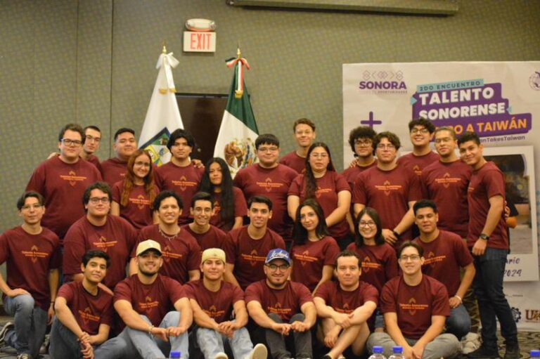 Listos los 30 jóvenes becados por el Gobierno de Sonora para viajar a Taiwán a especializarse en la industria de semiconductores