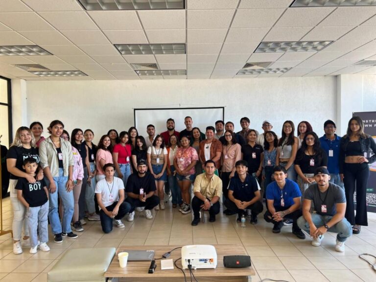 Capacita UT Guaymas a su alumnado para que sean emprendedores exitosos