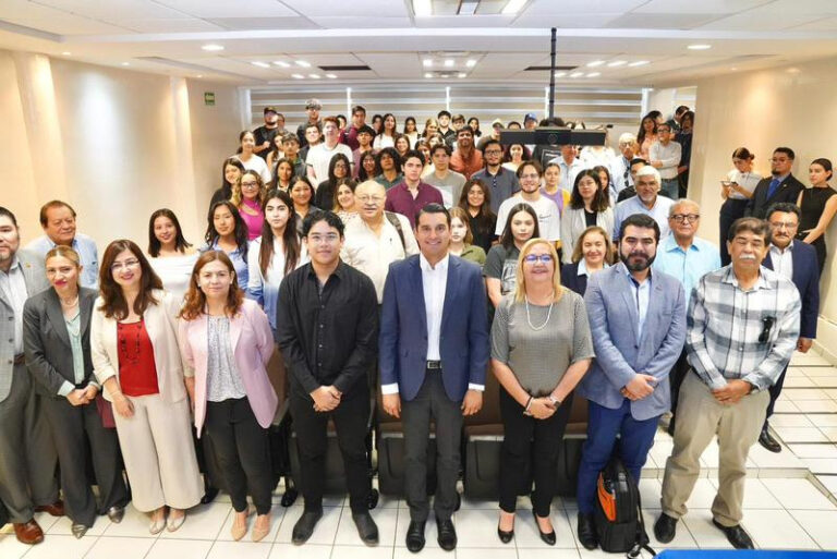 Llama SEC a universitarios a contribuir en desarrollo económico regional integrado y sostenible