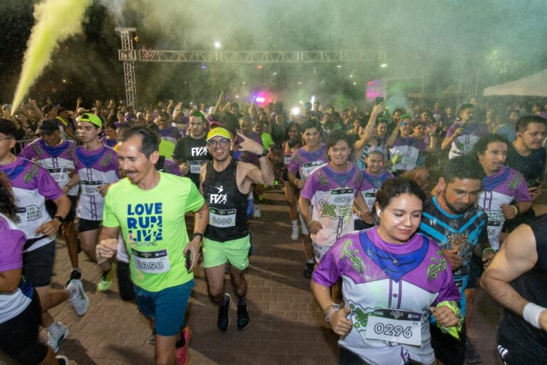 Celebra ISJ con éxito la Carrera Vaquera Neón