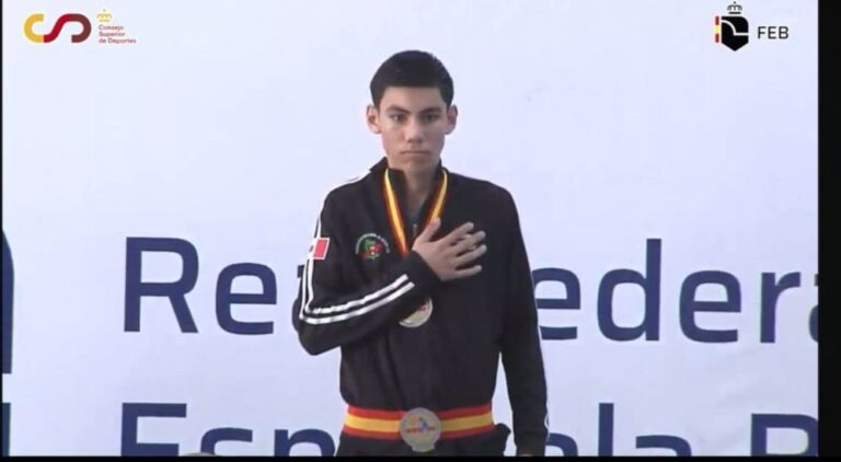 Alumno de Cobach Sonora es campeón internacional de boxeo