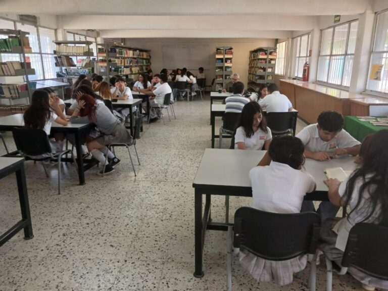 Participa Cobach en estrategias para reforzar el hábito de lectura en su alumnado
