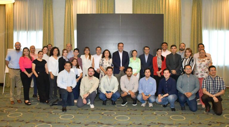 Impulsa Toño Astiazarán «Escudo Solar» para la construcción de vivienda sustentable en Hermosillo