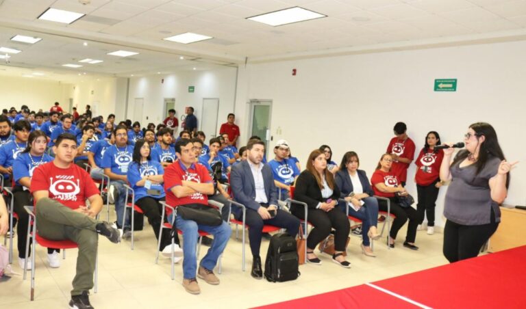 Fortalece Itesca conocimiento del alumnado en avances tecnológicos