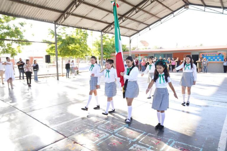 Fortalece SEC promoción de valores cívicos y acercamiento entre comunidad escolar