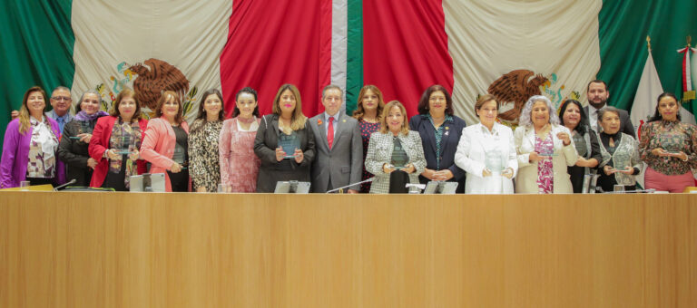 El Congreso de Sonora entrega la Presea del Poderío de las Mujeres 2024 a diez ciudadanas