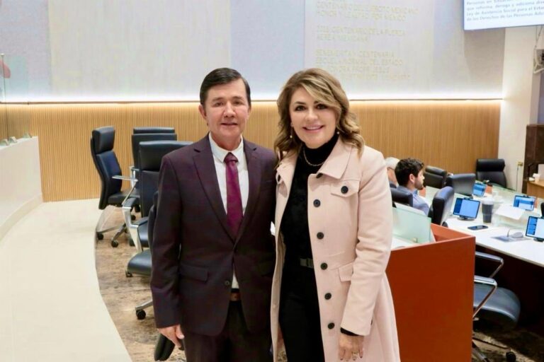Diputada Alejandra López Noriega y diputado Héctor “El Pollo” Castelo buscan dignificar la vida de personas en situación de calle.