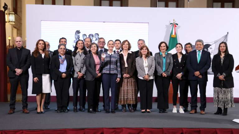 Presidenta Claudia Sheinbaum anuncia creación del centro nacional de diseño de semiconductores «Kutsari» para hacer de México una potencia científica