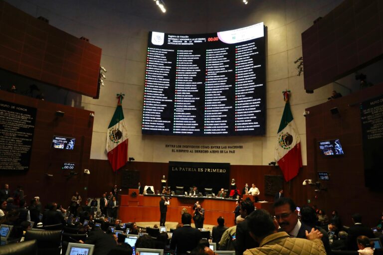 Aprueban comisiones del Senado leyes secundarias de reforma energética