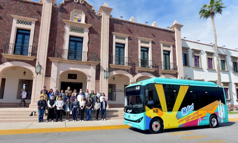 Arranca Toño Astiazarán H Bus gratuito para estudiantes universitarios
