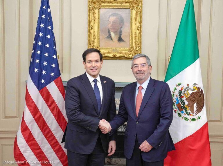 Acuerda gabinete de Seguridad de México con EU nuevas acciones contra tráfico de fentanilo, armas y crimen organizado
