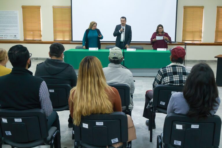 Da solución presidente de Cajeme Javier Lamarque a solicitudes ciudadanas