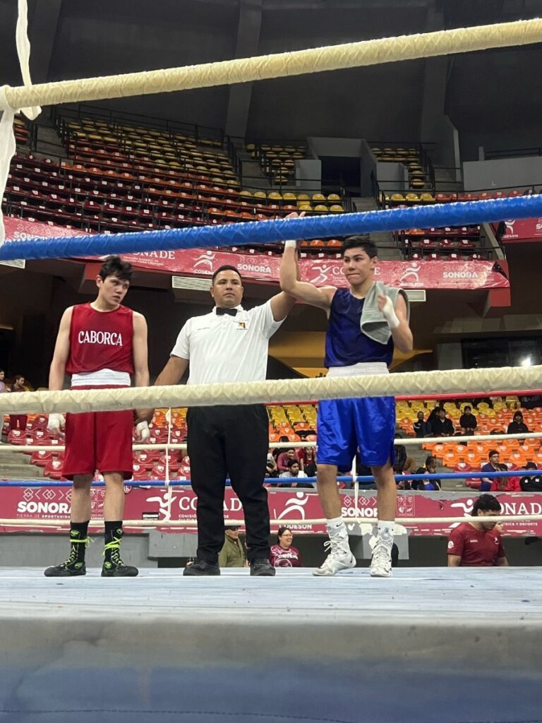 Va alumno de Cobach Sonora por tercer campeonato nacional de box